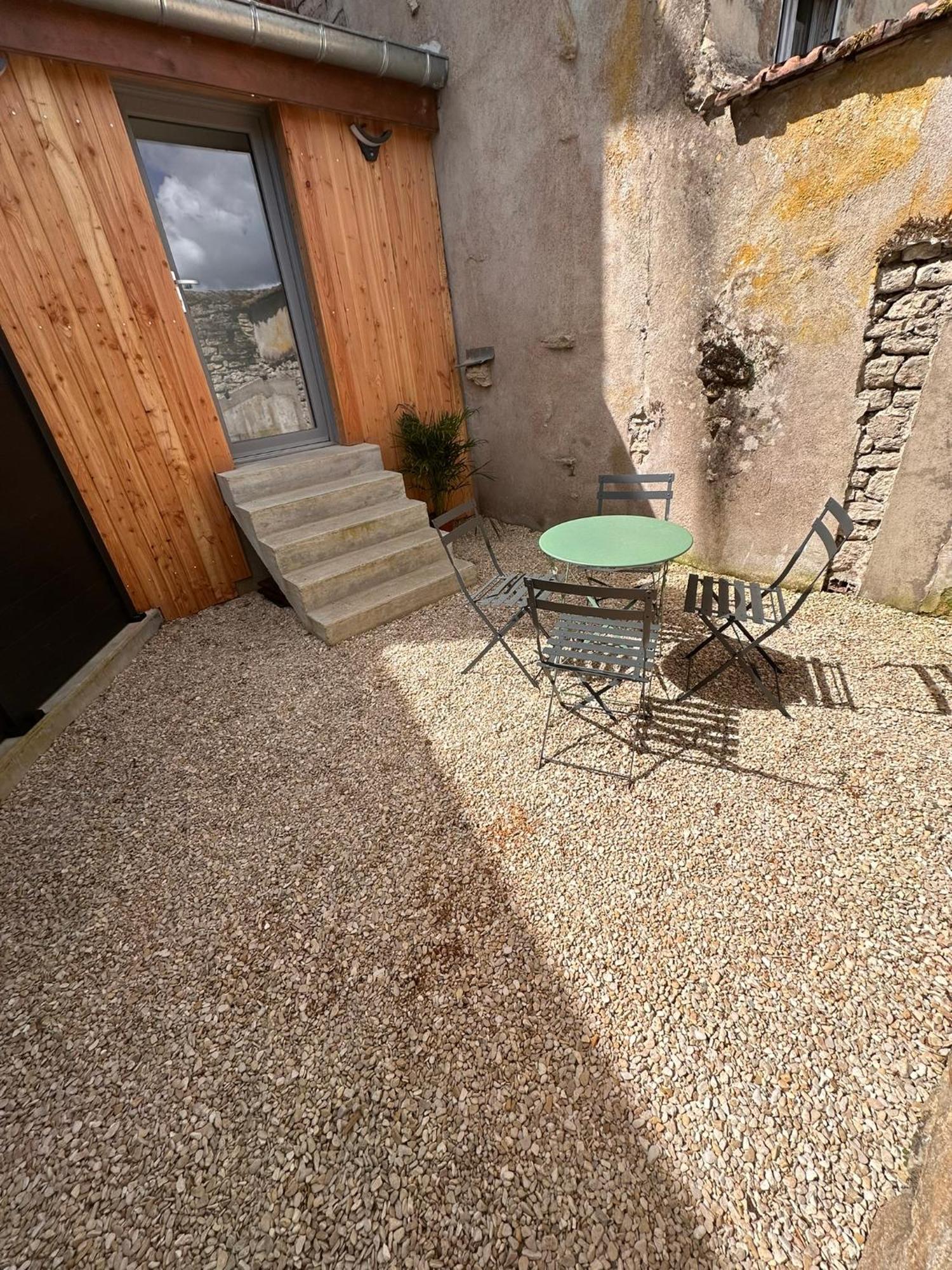 Les Remparts Apartment Langres Ngoại thất bức ảnh